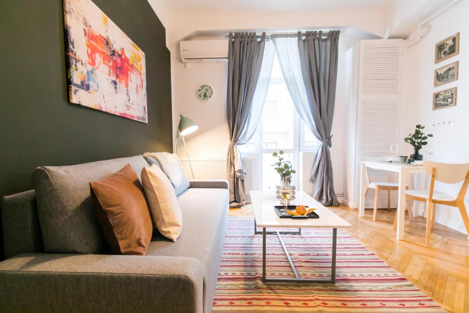 Heart Of The City - Cozy Apartments In Prime Location บูคาเรสต์ ภายนอก รูปภาพ