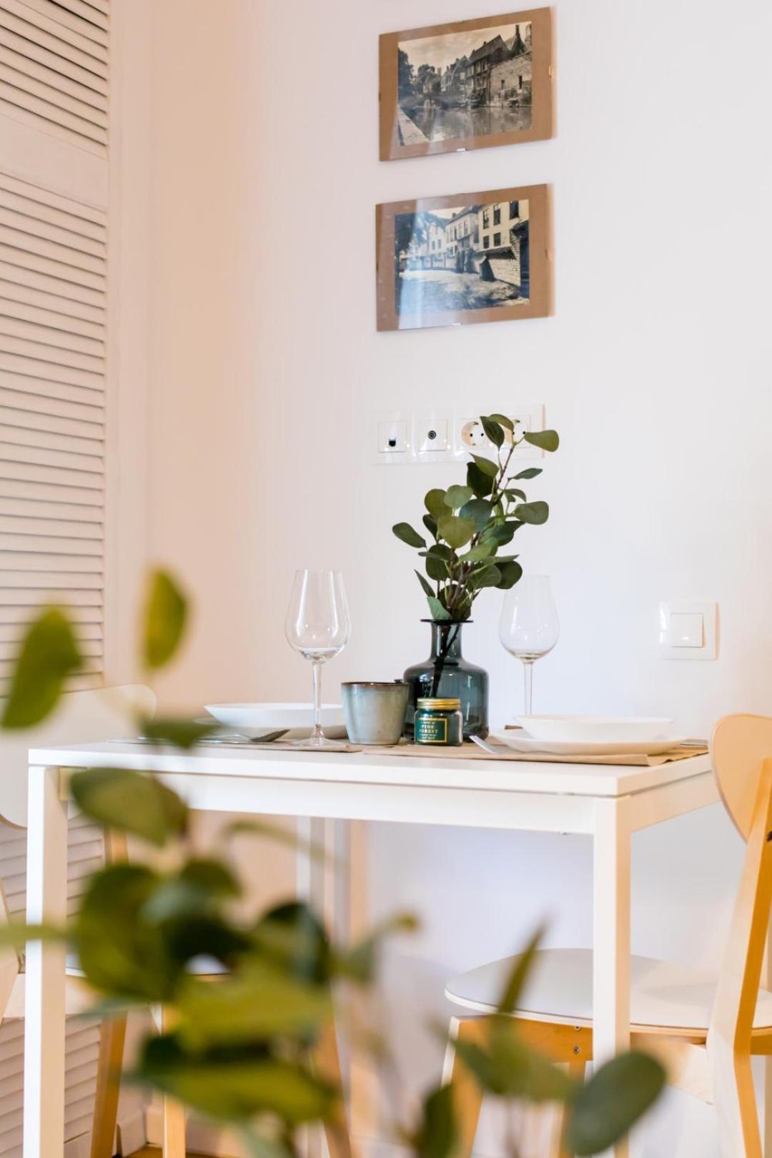 Heart Of The City - Cozy Apartments In Prime Location บูคาเรสต์ ภายนอก รูปภาพ
